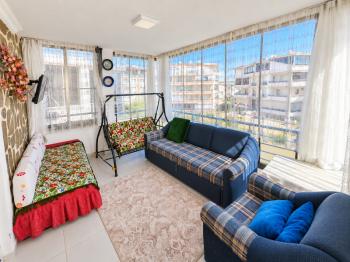 Didim Yeni Mahalle Deniz Evleri'nde Park Cepheli Geniş Balkonlu 2+1 Satılık Daire