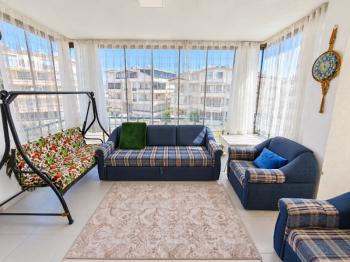 Didim Yeni Mahalle Deniz Evleri'nde Park Cepheli Geniş Balkonlu 2+1 Satılık Daire
