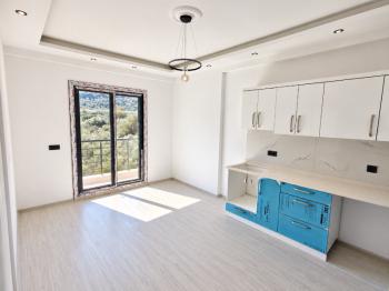 Didim Akyeniköy’de Kiralık Sıfır 1+1 Daire | Havuzlu, Asansörlü, Doğa Manzaralı