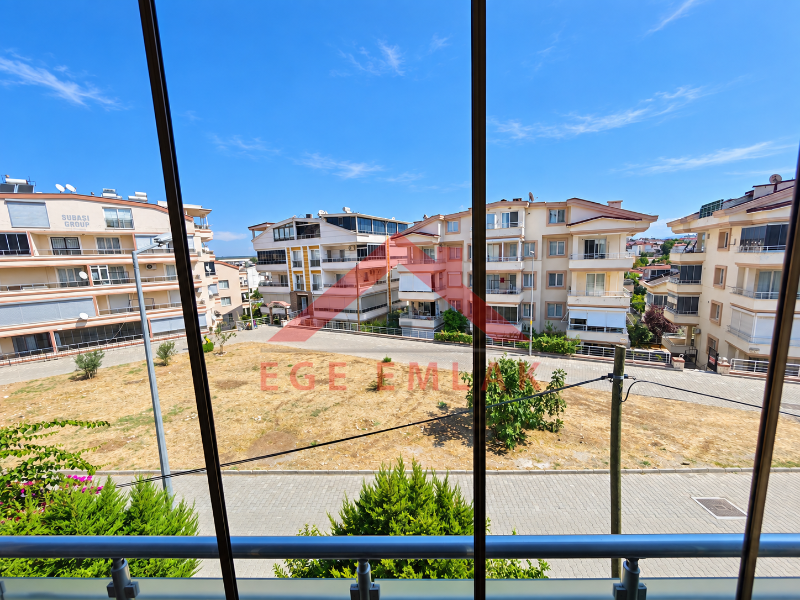 Didim Yeni Mahalle Deniz Evleri'nde Park Cepheli Geniş Balkonlu 2+1 Satılık Daire