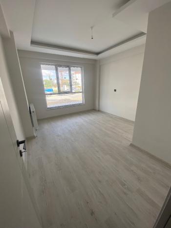 GÜVENAY - ÇORUM GÜLABİBEY MAH. KAPAKLI 3.SOKAKTA 2+0 SATILIK DAİRE 