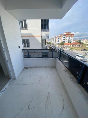 GÜVENAY - ÇORUM GÜLABİBEY MAHALLESİ KAPAKLI 3+1 SATILIK DAİRE