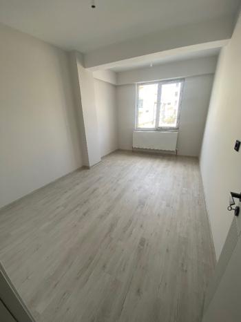 GÜVENAY - ÇORUM GÜLABİBEY MAHALLESİ KAPAKLI 3+1 SATILIK DAİRE