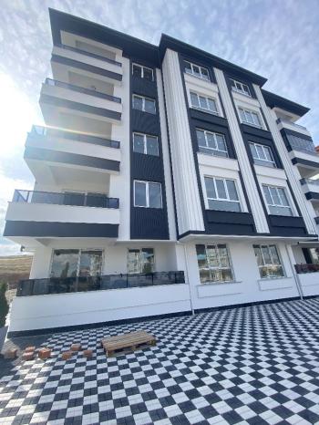 GÜVENAY - ÇORUM GÜLABİBEY MAHALLESİ KAPAKLI 2+1 SATILIK DAİRE 
