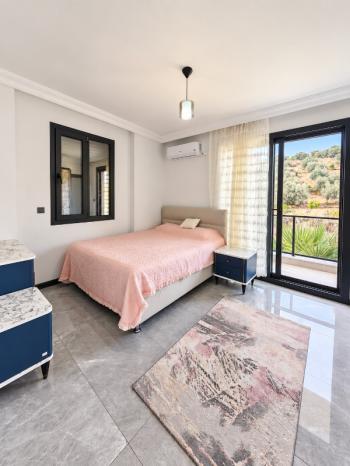 Didim Sağtur Elit 7 Sitesinde Denize 850 m Satılık 3+1 Tam Müstakil Villa