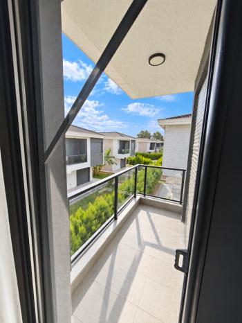 Didim Sağtur Elit 7 Sitesinde Denize 850 m Satılık 3+1 Tam Müstakil Villa