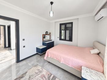 Didim Sağtur Elit 7 Sitesinde Denize 850 m Satılık 3+1 Tam Müstakil Villa