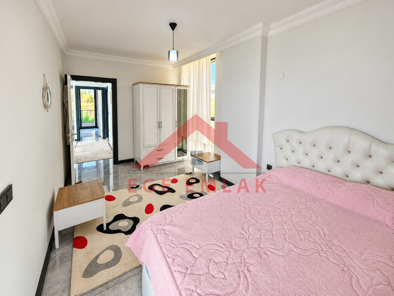 Didim Sağtur Elit 7 Sitesinde Denize 850 m Satılık 3+1 Tam Müstakil Villa