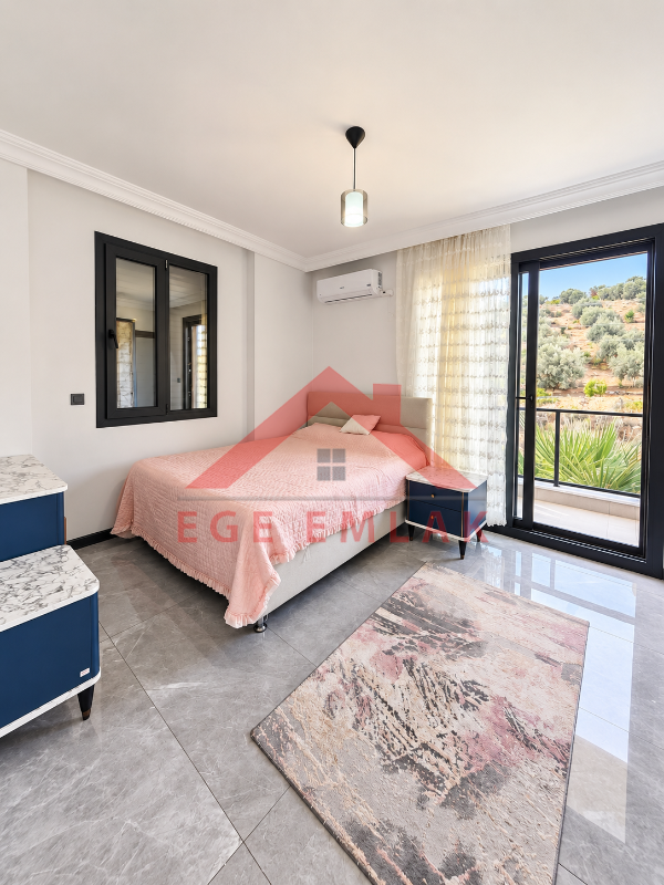 Didim Sağtur Elit 7 Sitesinde Denize 850 m Satılık 3+1 Tam Müstakil Villa