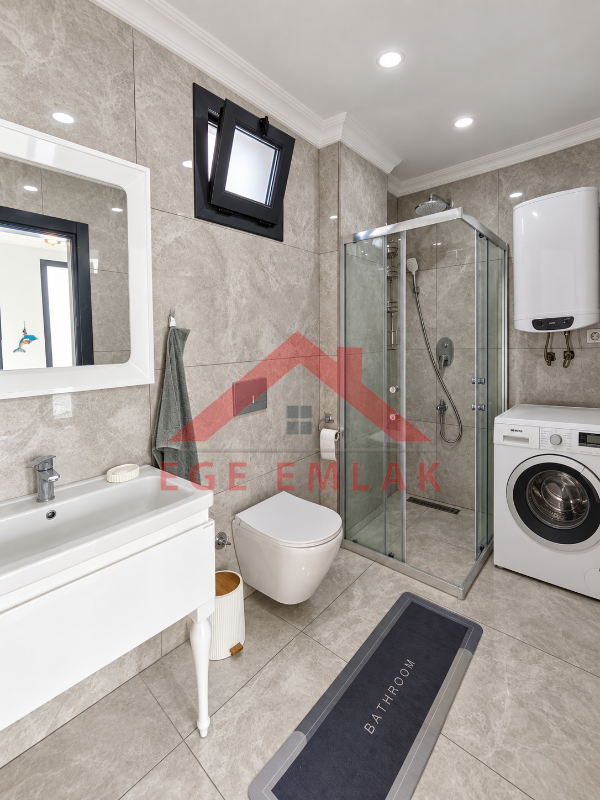 Didim Sağtur Elit 7 Sitesinde Denize 850 m Satılık 3+1 Tam Müstakil Villa