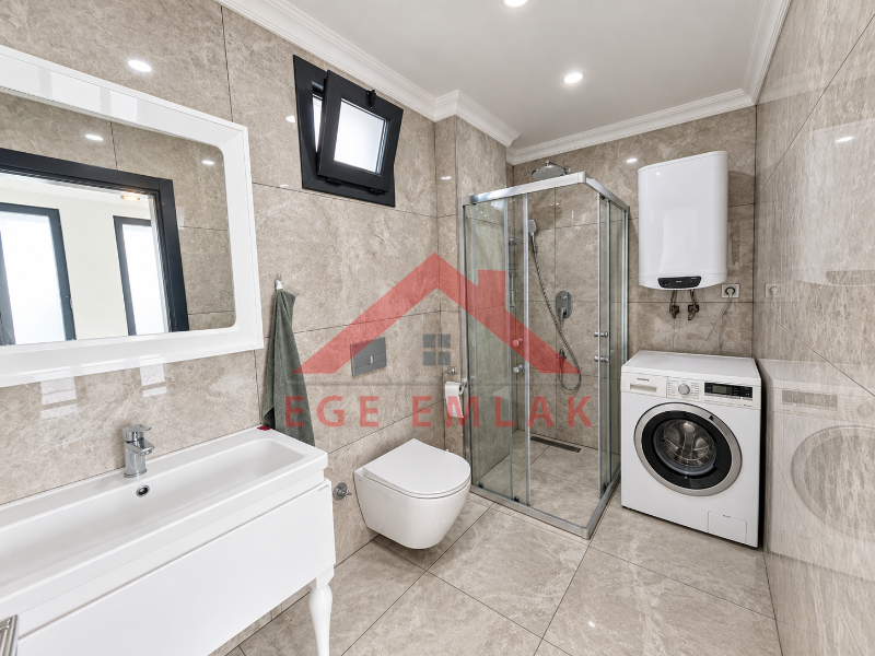 Didim Sağtur Elit 7 Sitesinde Denize 850 m Satılık 3+1 Tam Müstakil Villa