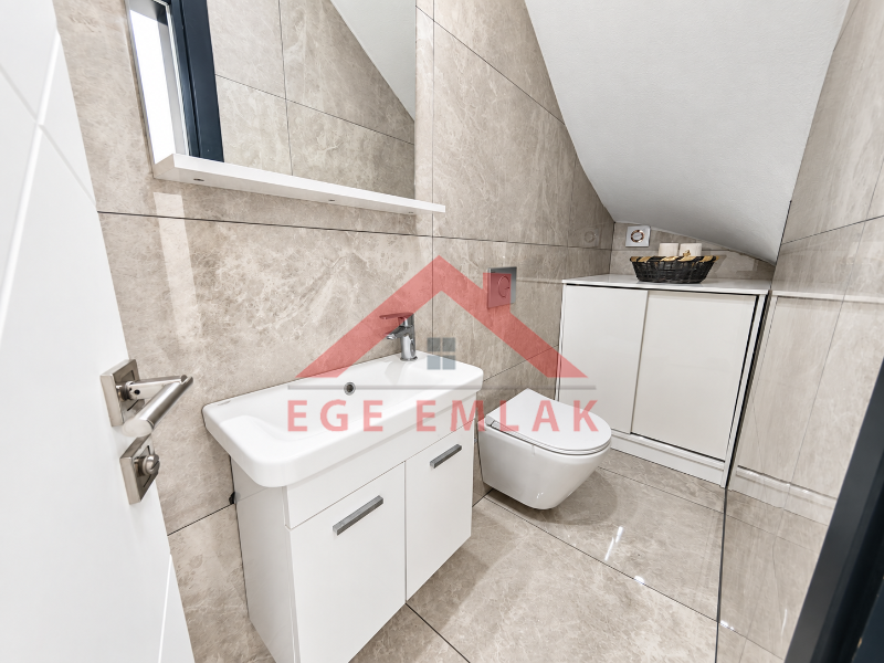 Didim Sağtur Elit 7 Sitesinde Denize 850 m Satılık 3+1 Tam Müstakil Villa