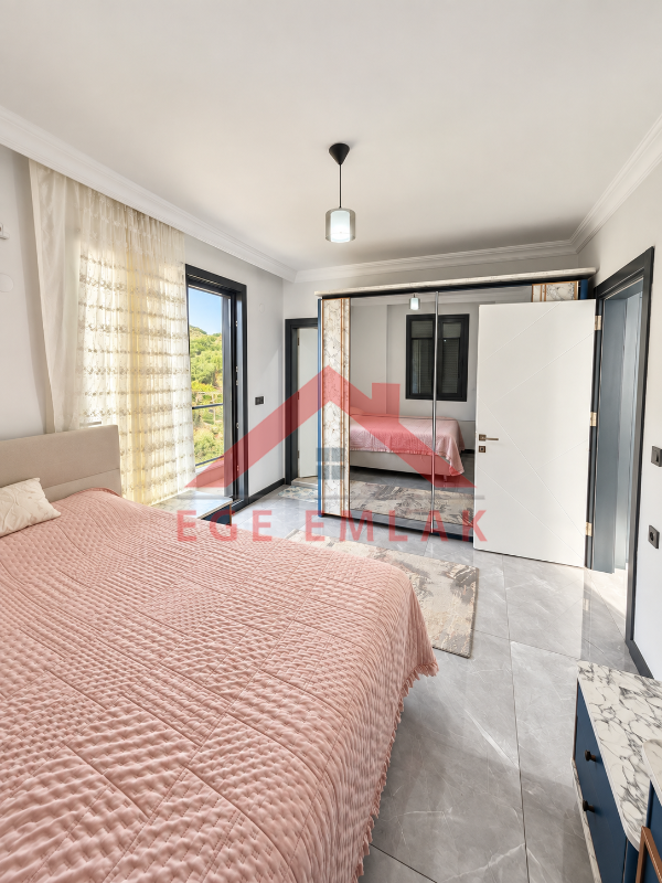 Didim Sağtur Elit 7 Sitesinde Denize 850 m Satılık 3+1 Tam Müstakil Villa