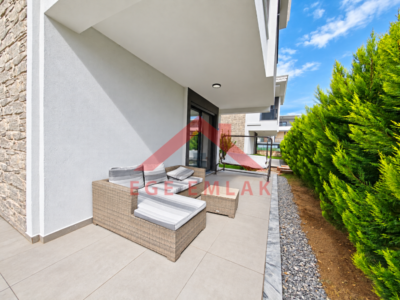 Didim Sağtur Elit 7 Sitesinde Denize 850 m Satılık 3+1 Tam Müstakil Villa