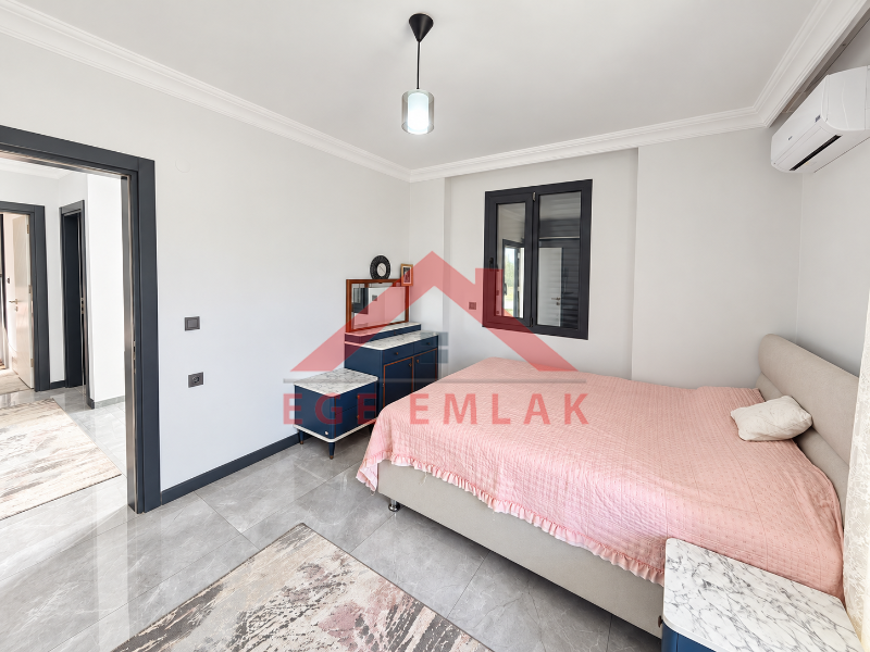 Didim Sağtur Elit 7 Sitesinde Denize 850 m Satılık 3+1 Tam Müstakil Villa