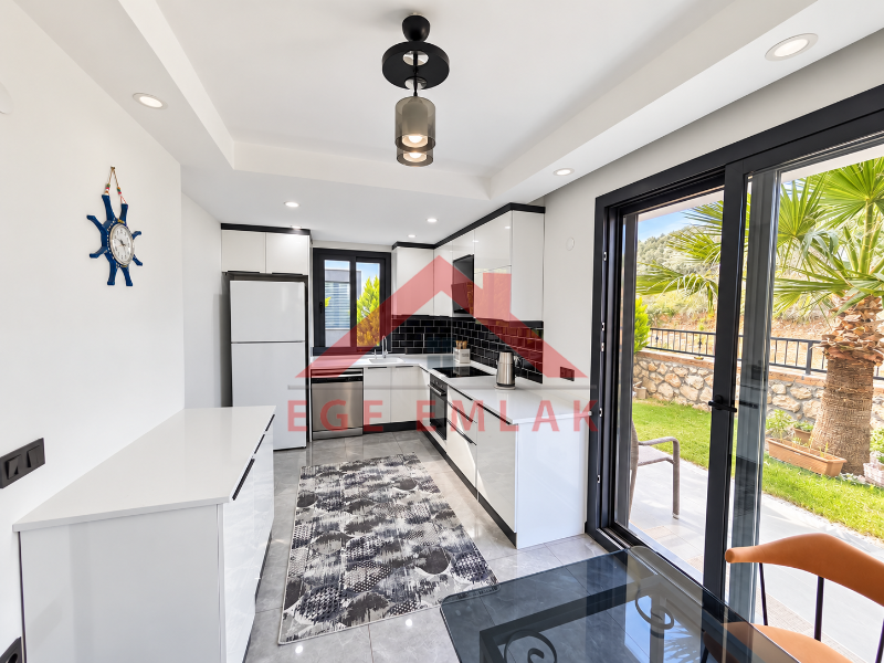 Didim Sağtur Elit 7 Sitesinde Denize 850 m Satılık 3+1 Tam Müstakil Villa