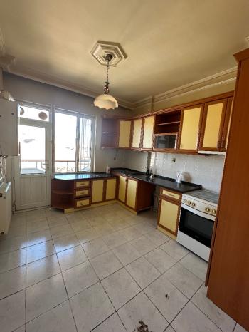 GÜVENAY - ÇORUM  ÜÇTUTLAR FATİH CADDESİ ÜZERİ 3+1 KİRALIK DAİRE 
