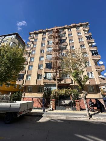 GÜVENAY - ÇORUM  ÜÇTUTLAR FATİH CADDESİ ÜZERİ 3+1 KİRALIK DAİRE 