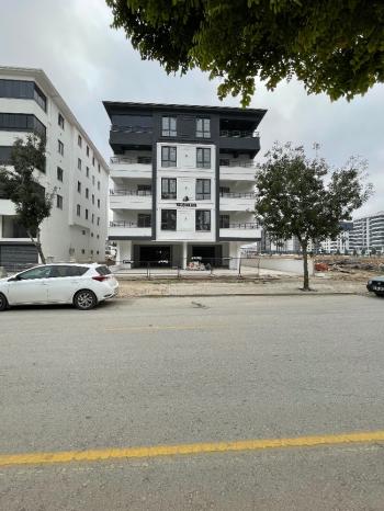 Güvenay - Çorum Çepni Mah. Fen Lisesi Caddesi Üzeri Satılık 3+1 Daire 