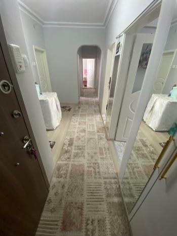 GÜVENAY - ÇORUM MİMARSİNAN MİMARSİNAN CAMİİ KARŞISI 4+1 BAKIMLI SATILIK DAİRE 