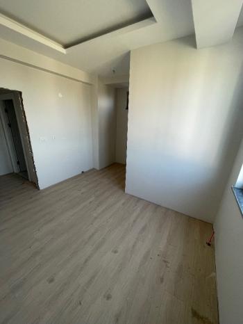 GÜVENAY - ÇORUM BAHÇELİEVLER MAH. BAHAR CADDESİ ÜZERİ 3+1 SATILIK DAİRE 