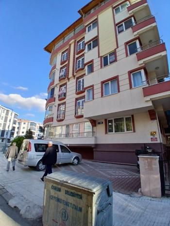 GÜVENAY - ÇORUM ÜÇTUTLAR AHÇILAR TAVUKLUKTA SATILIK 4+1 LÜKS DAİRE 