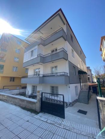 GÜVENAY - ÇORUM KALE MAHALLESİ LOZANEVLER CİVARI 3+1 SATILIK DAİRE